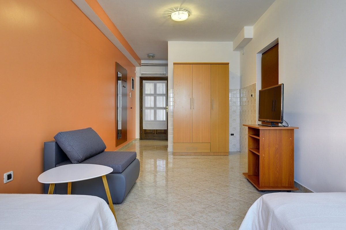 Apartament 1